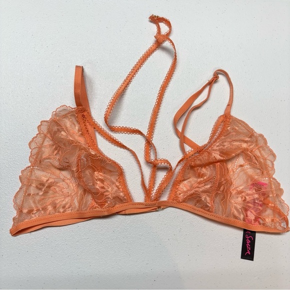 La Senza Bralette - Picture 1 of 6